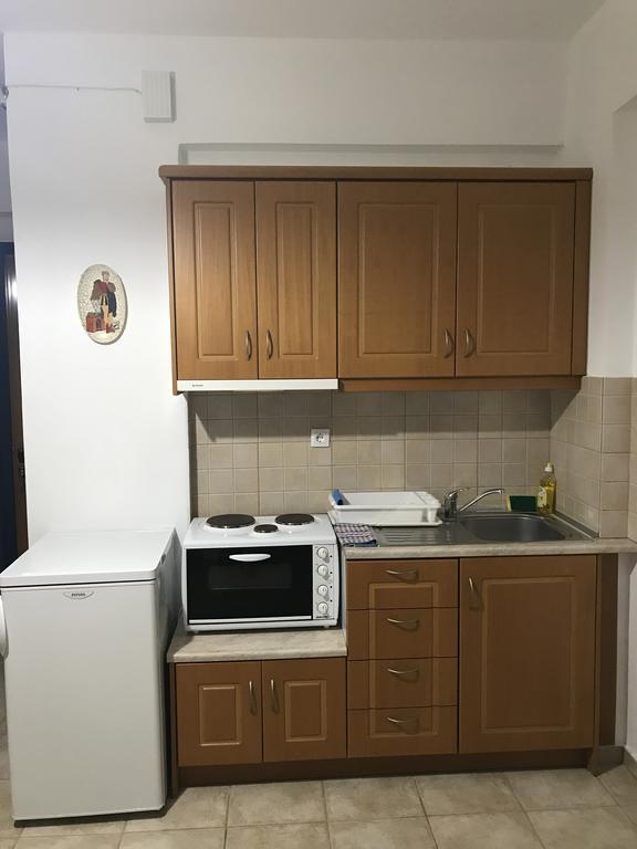 Vrisi Apartments & Villa Пицидия Экстерьер фото