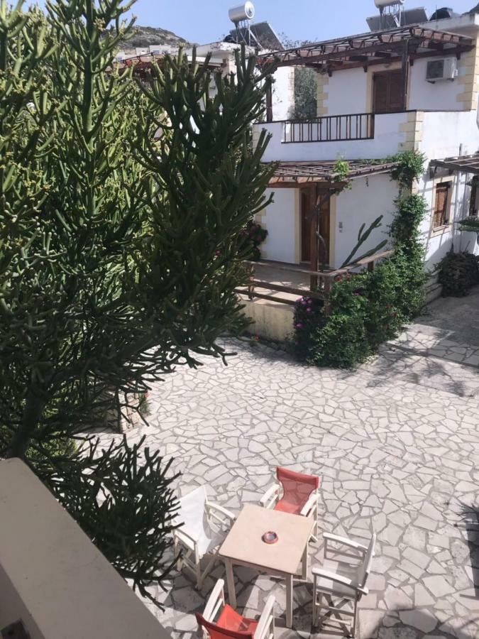 Vrisi Apartments & Villa Пицидия Экстерьер фото